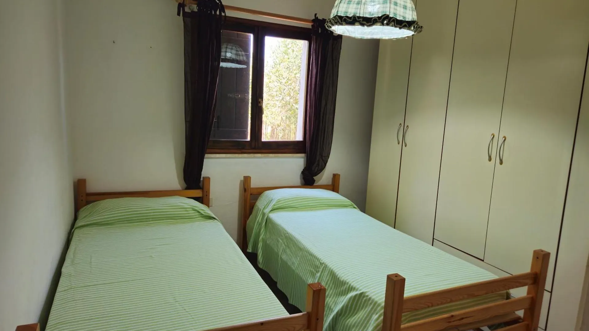 SantʼAntìoco Country House La Grande Quercia 0*,  إيطاليا